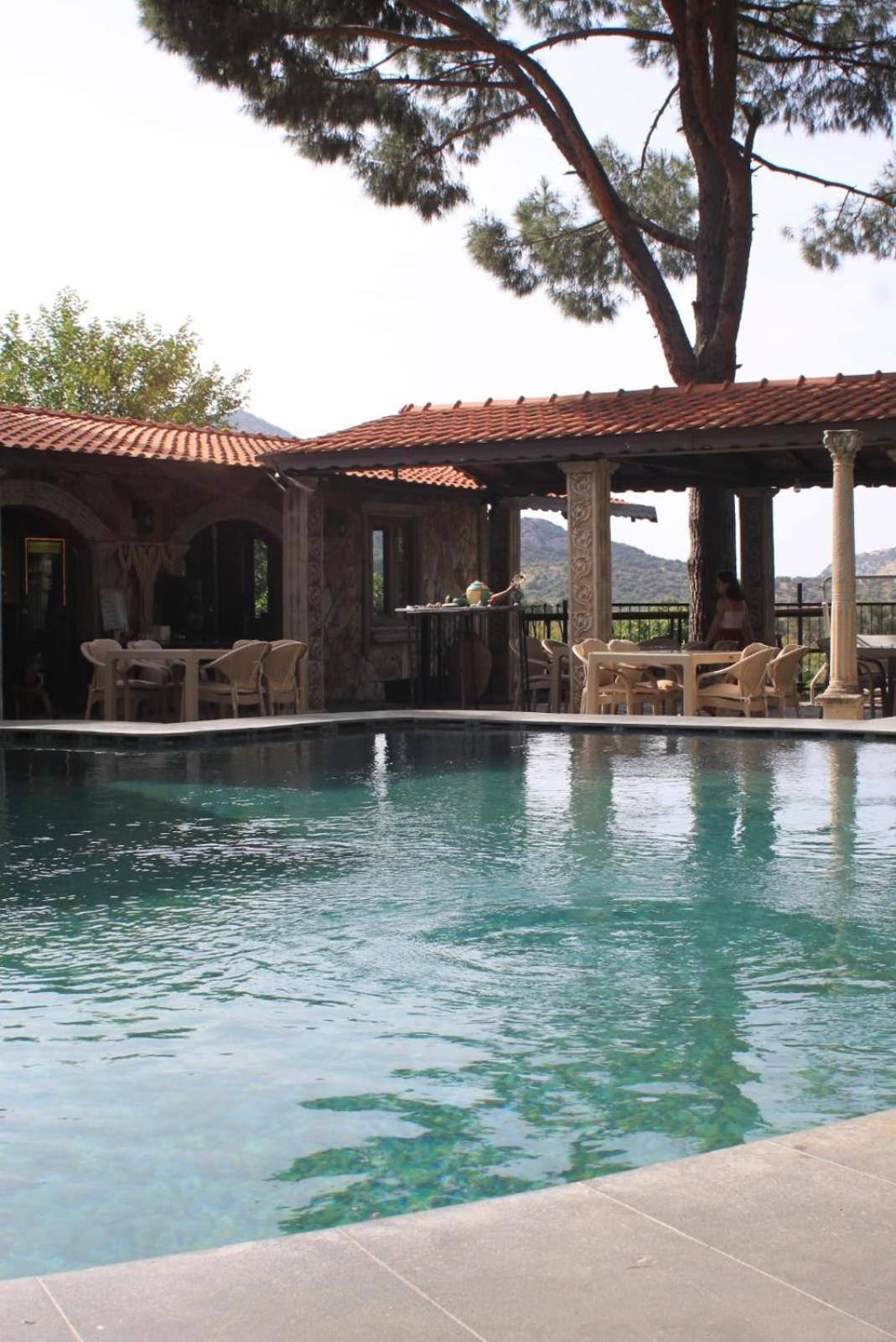 Atillas Getaway Selcuk Exterior photo